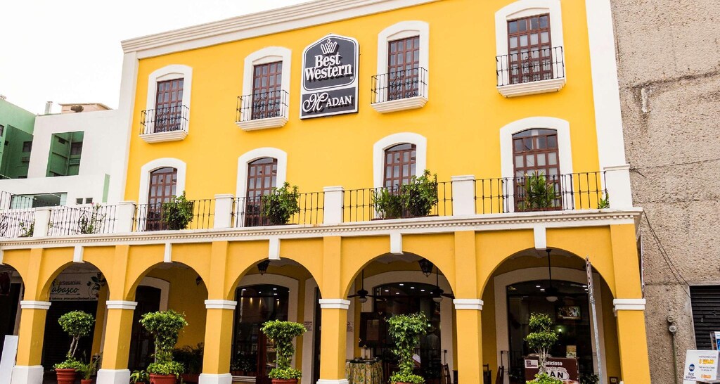 Hotel 1